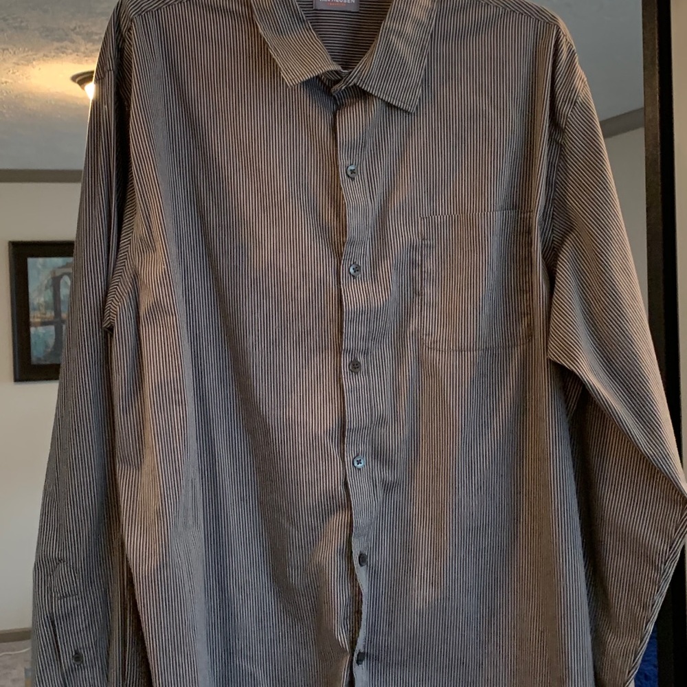 Van Hueson traveler shirt long sleeves